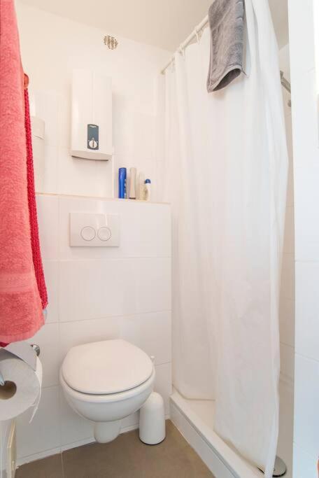 Modernes, Sonniges Appartement Im Herzen Von Duesseldorf Buitenkant foto