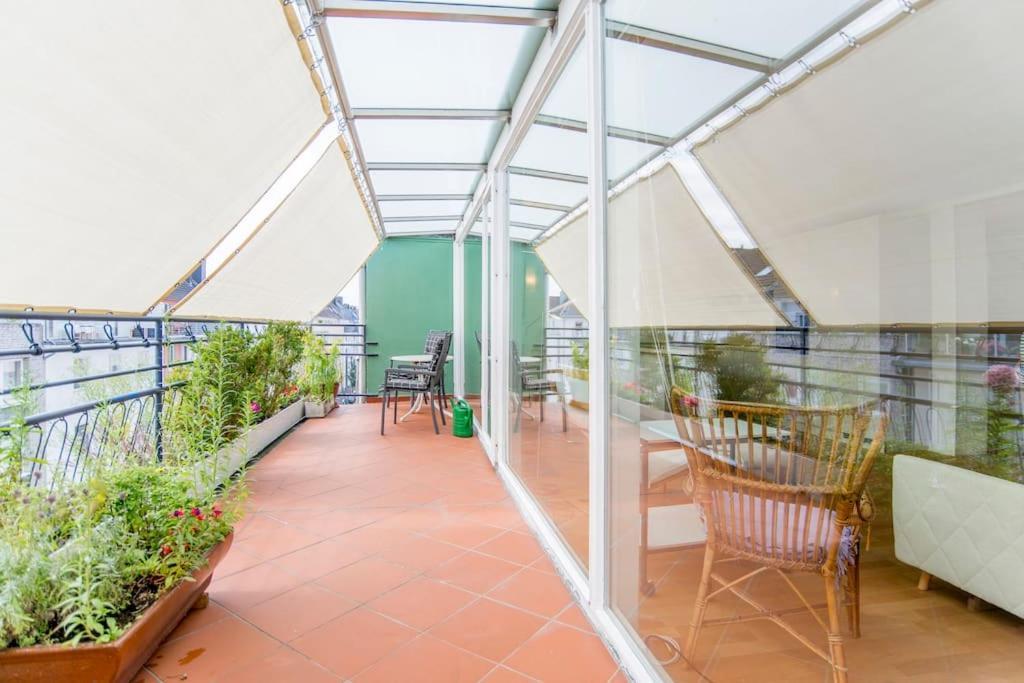 Modernes, Sonniges Appartement Im Herzen Von Duesseldorf Buitenkant foto