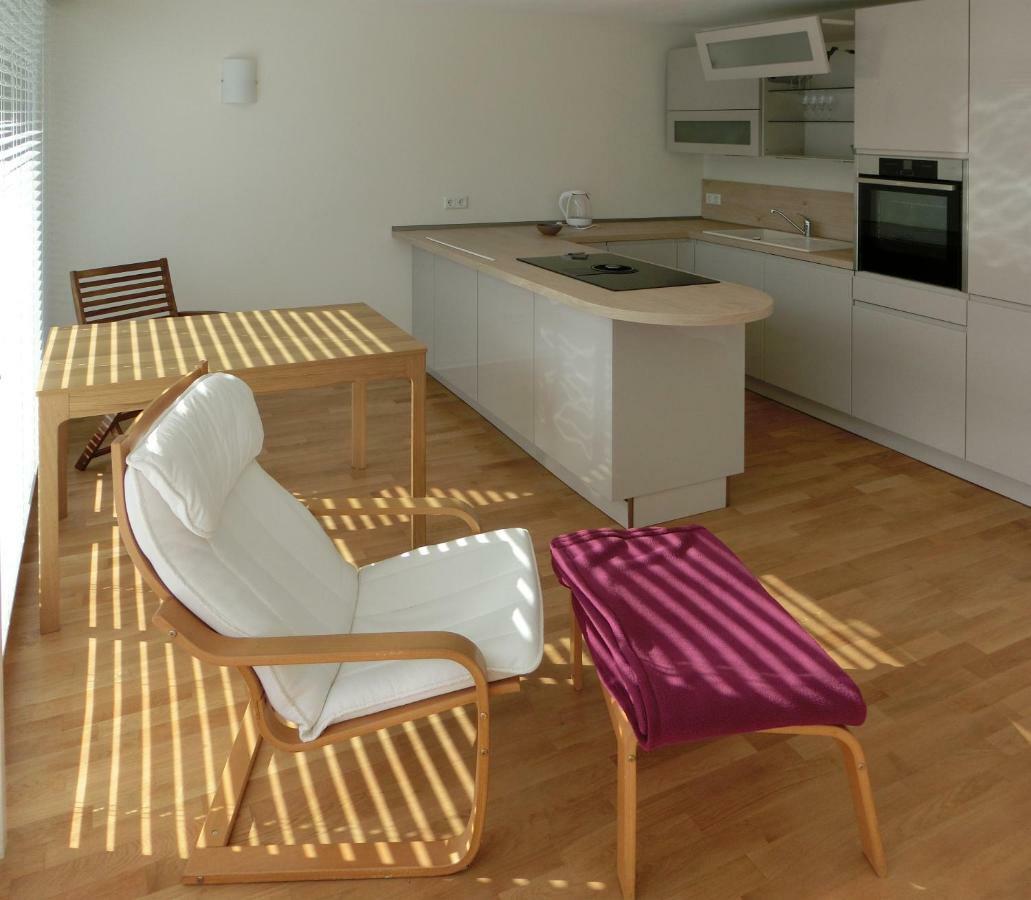 Modernes, Sonniges Appartement Im Herzen Von Duesseldorf Buitenkant foto